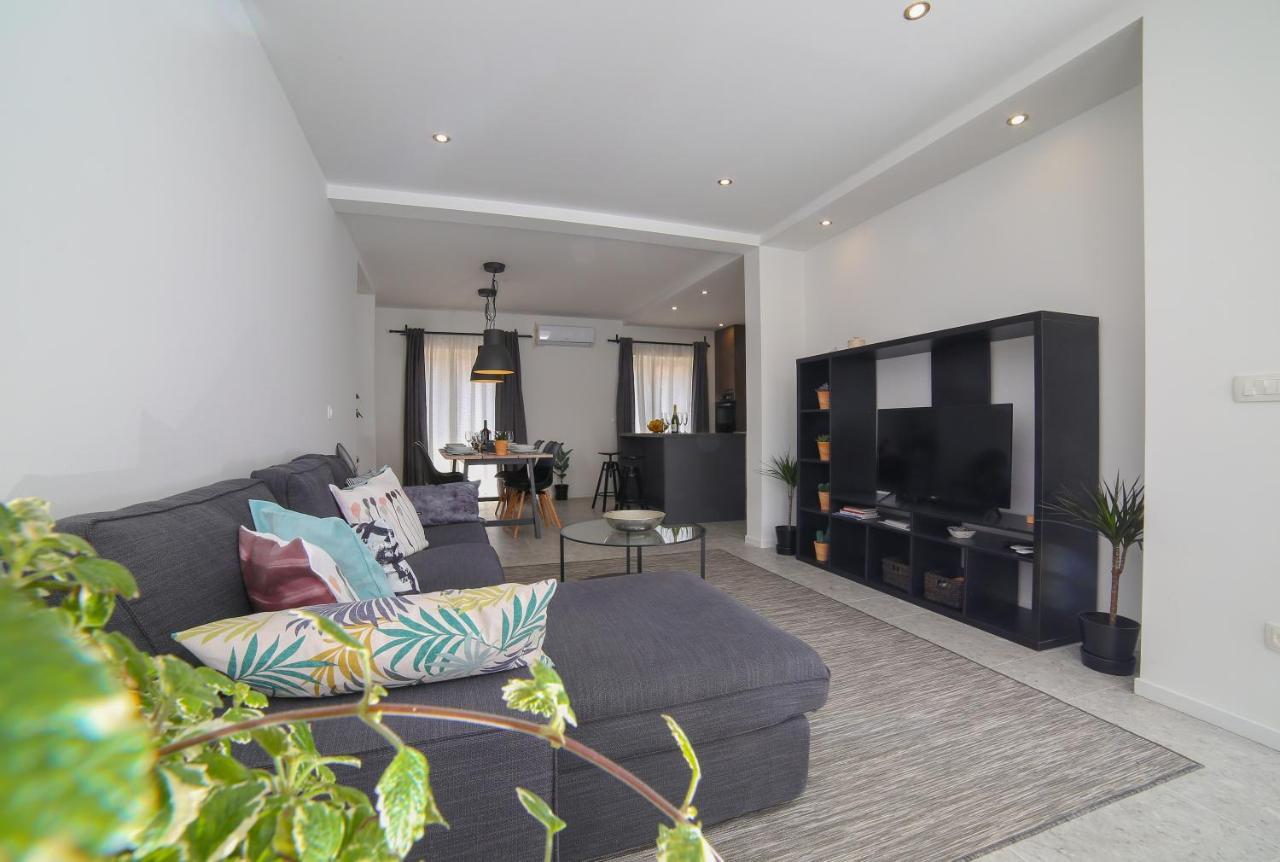 Apartments Martic ซูเปตาร์ ภายนอก รูปภาพ