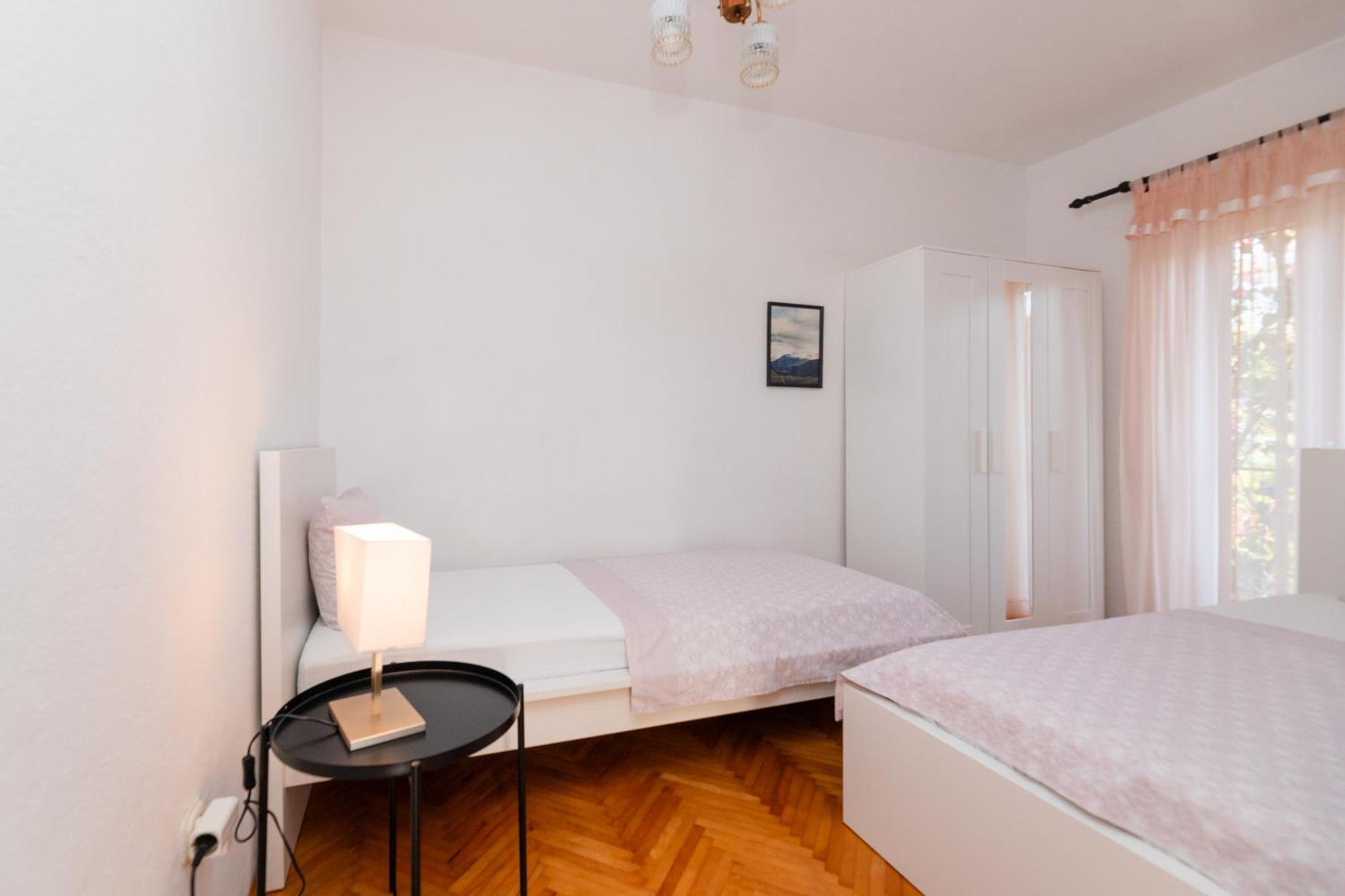 Apartments Martic ซูเปตาร์ ภายนอก รูปภาพ